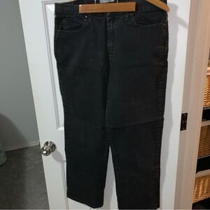 Lee Relaxed Fit Straight Leg Mid Rise Womens 14 Short Black Jeans